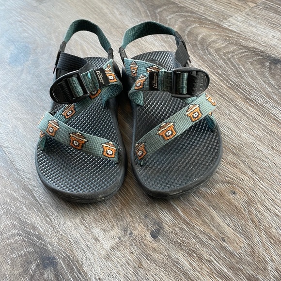 red and black chacos